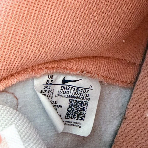 Nike Dunk High Up Women’s Size 6.5 Coral Chalk / White DH3718-107 - Picture 7 of 8